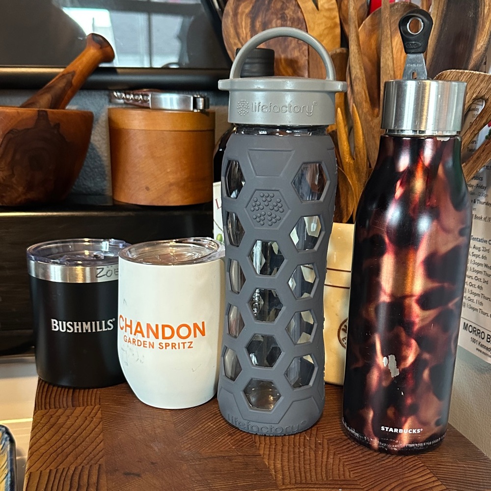4 Bundle travel cups. Starbucks leopard print, lifefactory honeycomb glass +2